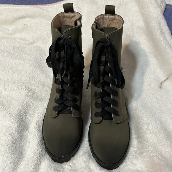 Chinese Laundry Women’s Studded Army Green Combat Boots Grunge Streetwear Size 8 - Picture 5 of 15